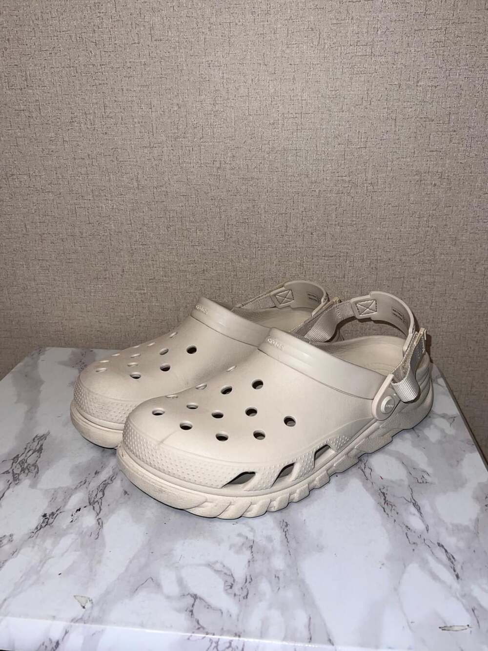 Crocs Duet Max II Clog Size M9/W11 Stucco